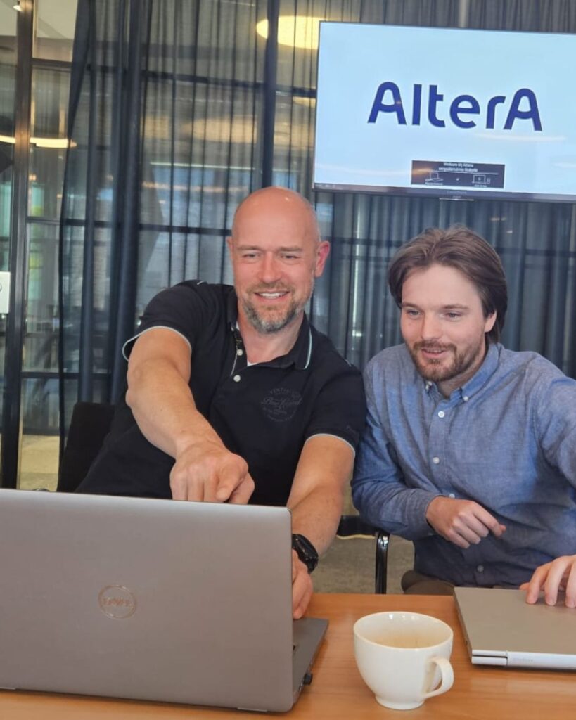 Review Altera Bryder